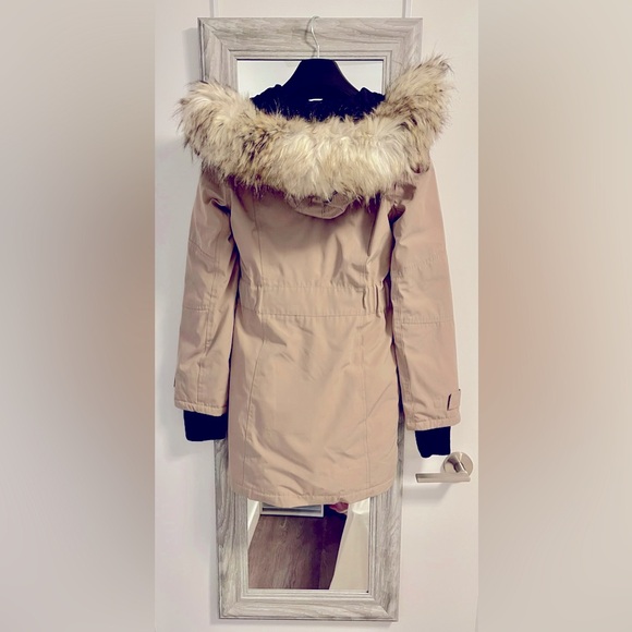 Aritzia Golden by Tna Parka_XX small - Picture 2 of 8